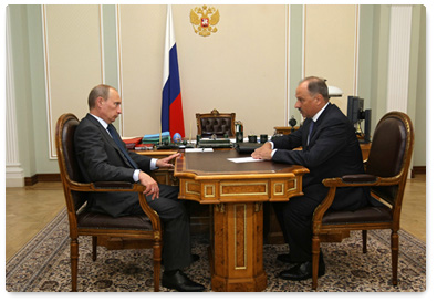 Prime Minister Vladimir Putin held a working meeting with the Chairman of Vnesheconombank, Vladimir Dmitriev