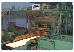 Prime Minister Vladimir Putin at a hot rolling mill|24 july, 2009|15:52