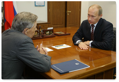Prime Minister Vladimir Putin held a working meeting with the Governor of the Chelyabinsk Region, Pyotr Sumin