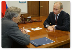 Prime Minister Vladimir Putin held a working meeting with the Governor of the Chelyabinsk Region, Pyotr Sumin