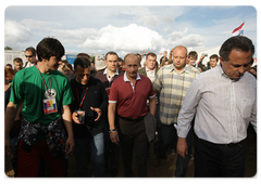 Prime Minister Vladimir Putin at the Seliger-2009 youth camp in the Tver Region, where the National Educational Forum is taking place|27 july, 2009|12:02