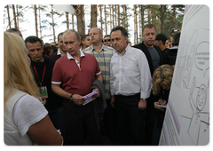 Prime Minister Vladimir Putin at the Seliger-2009 youth camp in the Tver Region, where the National Educational Forum is taking place|27 july, 2009|12:13