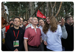 Prime Minister Vladimir Putin at the Seliger-2009 youth camp in the Tver Region, where the National Educational Forum is taking place|27 july, 2009|13:01