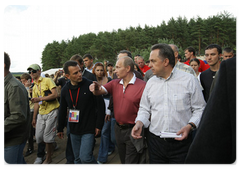 Prime Minister Vladimir Putin at the Seliger-2009 youth camp in the Tver Region, where the National Educational Forum is taking place|27 july, 2009|13:04