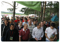 Prime Minister Vladimir Putin at the Seliger-2009 youth camp in the Tver Region, where the National Educational Forum is taking place|27 july, 2009|13:10