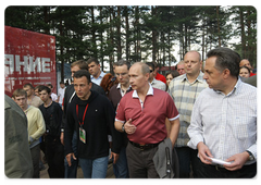 Prime Minister Vladimir Putin at the Seliger-2009 youth camp in the Tver Region, where the National Educational Forum is taking place|27 july, 2009|13:17