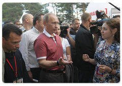 Prime Minister Vladimir Putin at the Seliger-2009 youth camp in the Tver Region, where the National Educational Forum is taking place|27 july, 2009|13:23