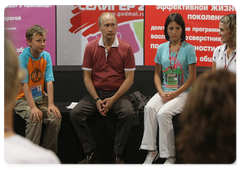 Prime Minister Vladimir Putin at the Seliger-2009 youth camp in the Tver Region, where the National Educational Forum is taking place|27 july, 2009|13:59