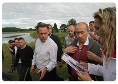 Prime Minister Vladimir Putin at the Seliger-2009 youth camp in the Tver Region, where the National Educational Forum is taking place|27 july, 2009|14:24