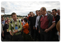 Prime Minister Vladimir Putin at the Seliger-2009 youth camp in the Tver Region, where the National Educational Forum is taking place|27 july, 2009|14:29