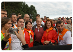 Prime Minister Vladimir Putin at the Seliger-2009 youth camp in the Tver Region, where the National Educational Forum is taking place|27 july, 2009|14:37