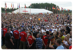 Prime Minister Vladimir Putin at the Seliger-2009 youth camp in the Tver Region, where the National Educational Forum is taking place|27 july, 2009|14:41