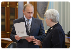 Prime Minister Vladimir Putin meeting with Natalya Solzhenitsyn|28 july, 2009|18:37