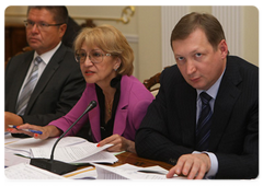 Prime Minister Vladimir Putin at a meeting of the Government Commission on Budget Estimates for the Following Fiscal Year and Planning Period|29 july, 2009|19:07