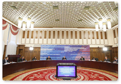 В.В.Путин провел совещание по вопросу «О контроле исполнения органами исполнительной власти поручений Президента России и Правительства России по вопросам, связанным с развитием Дальневосточного региона»