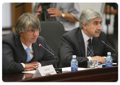 Генеральный директор ОАО «Северсталь-авто» Вадим Швецов на совещании по вопросу «О контроле исполнения органами исполнительной власти поручений Президента России и Правительства России по вопросам, связанным с развитием Дальневосточного региона»|31 июля, 2009|10:32