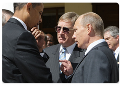 Prime Minister Vladimir Putin meeting with US President Barack Obama|7 july, 2009|13:31