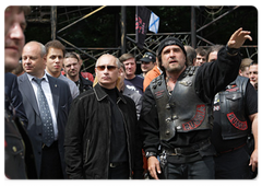 Prime Minister Vladimir Putin visiting the Night Wolves motorcycle club headquarters|7 july, 2009|16:44