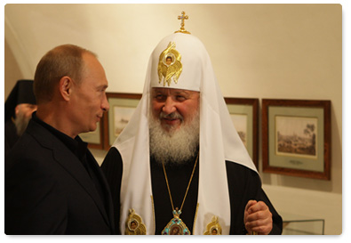 В.В.Путин посетил остров Валаам, где вместе с Патриархом Московским и всея Руси Кириллом осмотрел Валаамский монастырь