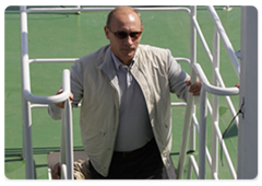 Prime Minister Vladimir Putin, on a working visit to the Siberian Federal District, descended to the bottom of Lake Baikal aboard a Mir submersible|1 august, 2009|12:47