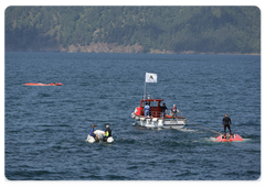 Prime Minister Vladimir Putin, on a working visit to the Siberian Federal District, descended to the bottom of Lake Baikal aboard a Mir submersible|1 august, 2009|13:02