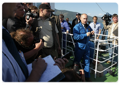 В.В.Путин рассказал журналистам о своих впечатлениях от погружения на глубоководном аппарате «Мир-1» на дно Байкала, а также ответил на ряд вопросов|1 августа, 2009|16:24