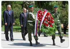 В.В.Путин почтил память воинов, павших во время грузино-абхазского конфликта 1992-93 гг.