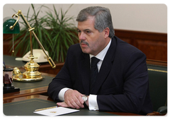 Dmitry Dmitriyenko, the Governor of the Murmansk Region, meeting with Prime Minister Vladimir Putin|13 august, 2009|16:39