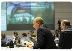 Prime Minister Vladimir Putin chairing a telephone conference on the Sayano-Shushenskaya Hydropower Plant disaster at the National Emergency Management Centre of the Ministry of Civil Defence, Emergencies and Disaster Relief|17 august, 2009|22:18