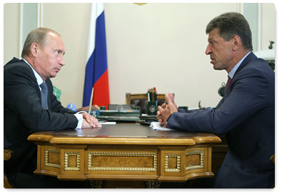 Prime Minister Vladimir Putin met with Deputy Prime Minister Dmitry Kozak