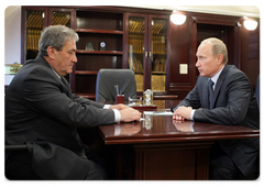Prime Minister Vladimir Putin meeting with Vyacheslav Shtyrov, President of the Republic of Sakha (Yakutia)|21 august, 2009|10:29