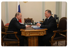 Prime Minister Vladimir Putin meeting with Transneft President Nikolai Tokarev|25 august, 2009|17:43