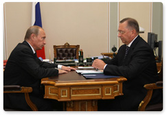 Prime Minister Vladimir Putin met with Transneft President Nikolai Tokarev