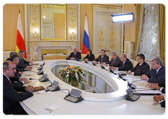 Prime Minister Vladimir Putin held talks with South Ossetian President Eduard Kokoity|26 august, 2009|16:20