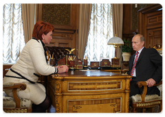 Prime Minister Vladimir Putin meeting with the Minister of Agriculture Yelena Skrynnik|26 august, 2009|16:20