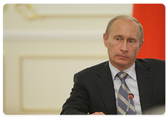 В.В.Путин провел совещание по вопросу подготовки образовательных учреждений к началу учебного года|28 августа, 2009|17:39