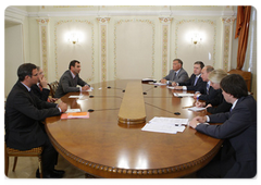 Prime Minister Vladimir Putin meeting with the President of the European Bank for Reconstruction and Development Thomas Mirow|28 august, 2009|17:44