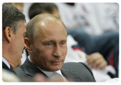 Prime Minister Vladimir Putin at a national hockey team training session in the Ice Palace at Khodynskoye Pole|31 august, 2009|20:08