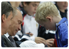 Prime Minister Vladimir Putin at a national hockey team training session in the Ice Palace at Khodynskoye Pole|31 august, 2009|20:08