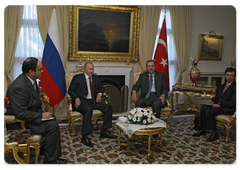Prime Minister Vladimir Putin, on a working visit to the Republic of Turkey, held talks with his counterpart Recep Tayyip Erdogan|6 august, 2009|16:07