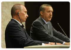 Prime Minister Vladimir Putin and his Turkish counterpart Recep Tayyip Erdogan held a joint news conference on the results of the talks|6 august, 2009|20:50