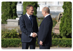 Prime Minister Vladimir Putin meeting with Polish Prime Minister Donald Tusk|1 september, 2009|14:31