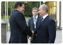 Prime Minister Vladimir Putin at a meeting with Hugo Chavez, President of the Bolivarian Republic of Venezuela|10 september, 2009|19:56