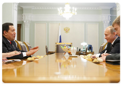 Prime Minister Vladimir Putin at a meeting with Hugo Chavez, President of the Bolivarian Republic of Venezuela|10 september, 2009|19:56