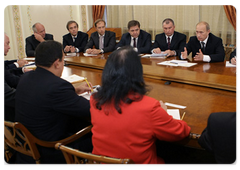 Prime Minister Vladimir Putin at a meeting with Hugo Chavez, President of the Bolivarian Republic of Venezuela|10 september, 2009|19:56