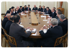 Prime Minister Vladimir Putin at a meeting with Hugo Chavez, President of the Bolivarian Republic of Venezuela|10 september, 2009|19:56