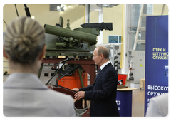 В стенах тульского «КБ Приборостроения» В.В.Путин вручил премии Правительства России в области науки и техники|14 сентября, 2009|22:20