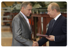 В стенах тульского «КБ Приборостроения» В.В.Путин вручил премии Правительства России в области науки и техники|14 сентября, 2009|22:20