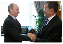 Prime Minister Vladimir Putin meeting with former Italian Prime Minister Romano Prodi|15 september, 2009|14:48