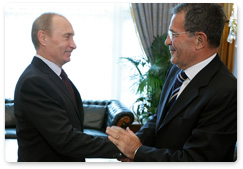 Prime Minister Vladimir Putin met with former Italian Prime Minister Romano Prodi